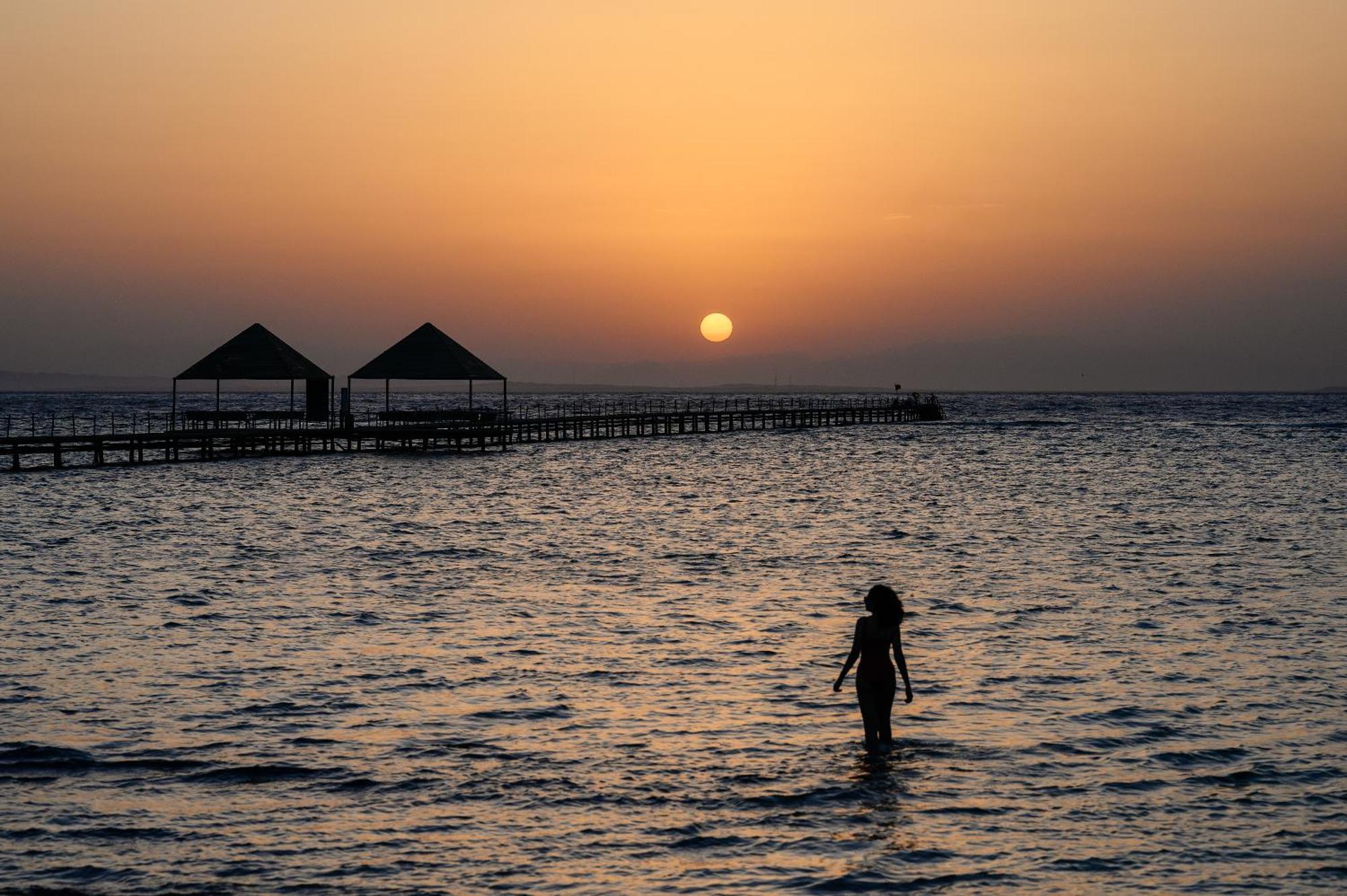 Iberotel Redsina Σαρμ Ελ Σέιχ Εξωτερικό φωτογραφία Sunset at the Dead Sea