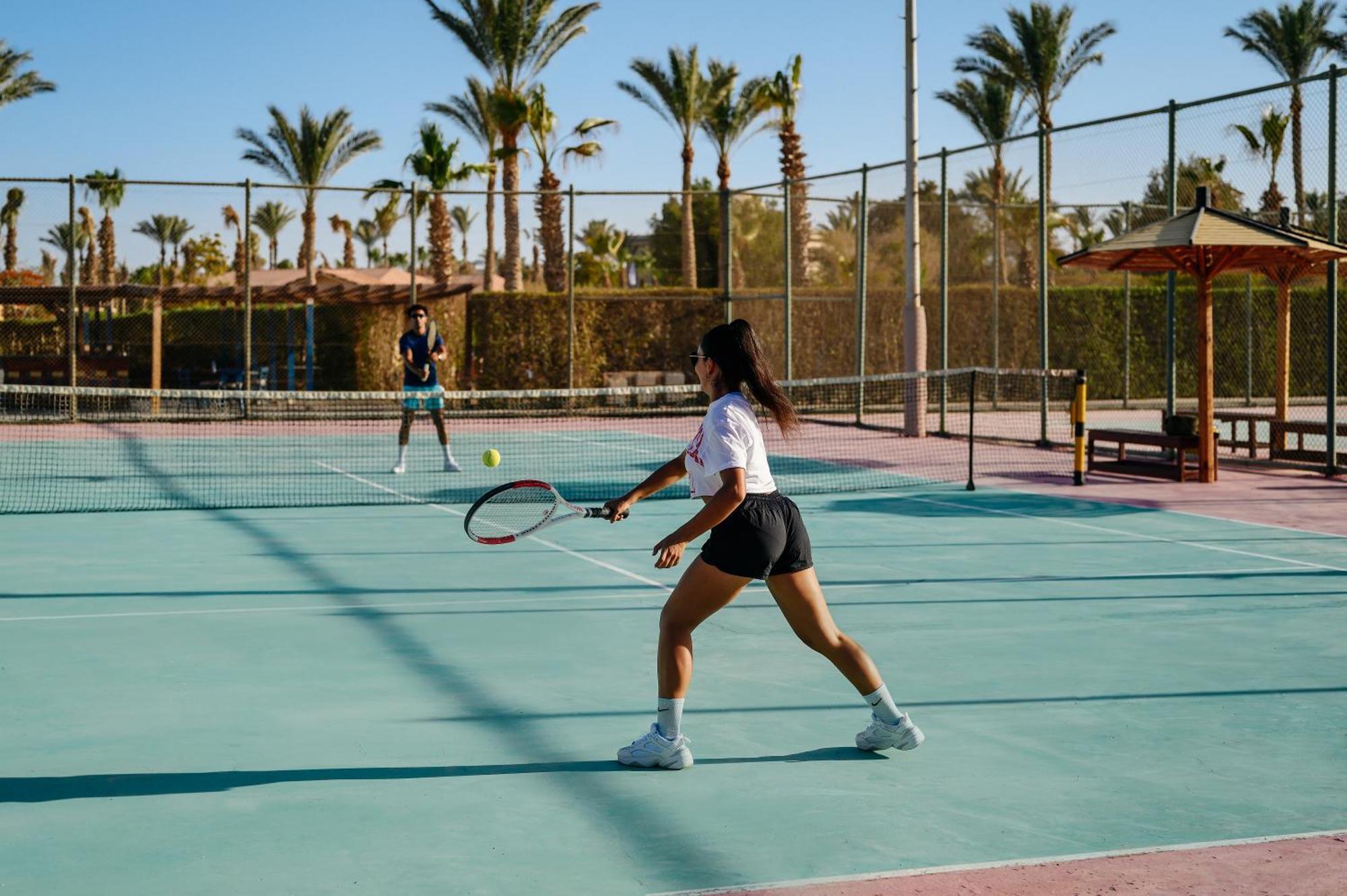 Iberotel Redsina Σαρμ Ελ Σέιχ Εξωτερικό φωτογραφία Tennis in Egypt